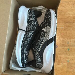 Nike SUPERREP GO 3 NextNature Flyknit size 10.5 women’s black/white sneakers new